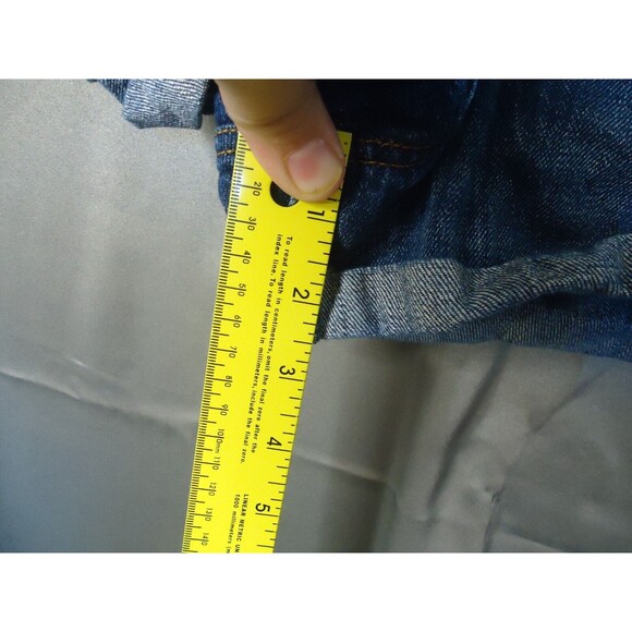 Levi's White Oak Cone Denim Button-Fly Jean Shorts Size 31 Cuffed Medium Wash - Picture 10 of 11